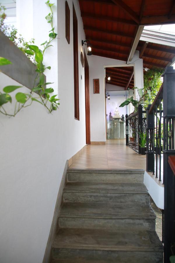 Colombo Orchid Villa Exterior photo