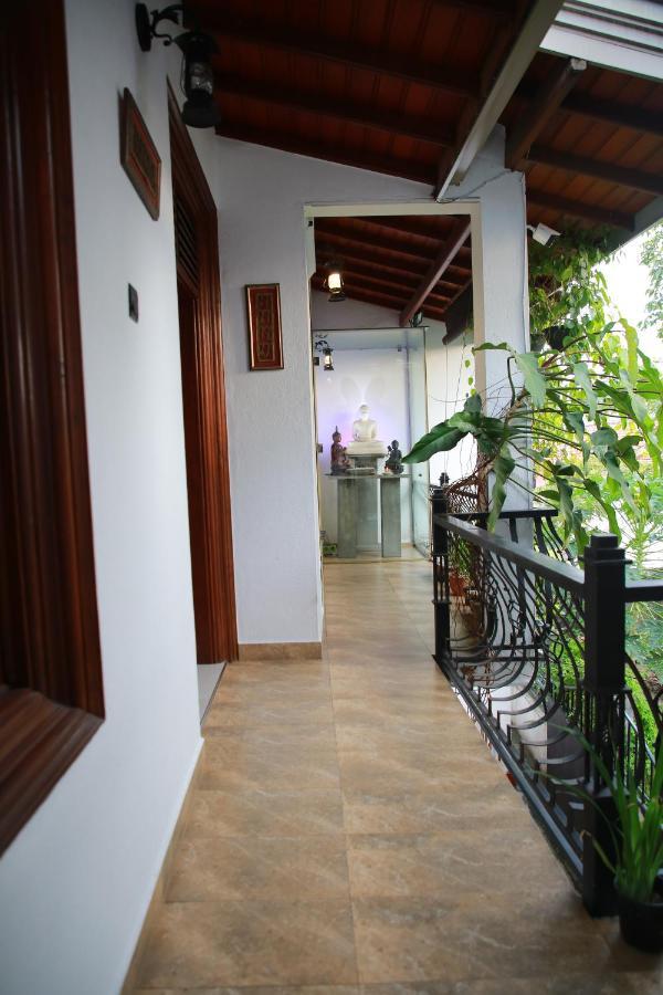 Colombo Orchid Villa Exterior photo
